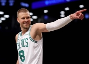 开云体育在线-步行者绝地反击凯尔特人B队，波尔津吉斯制霸全场的简单介绍