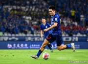 开云体育直播-赛季中突如其来的大新闻，球坛一时轰动的简单介绍