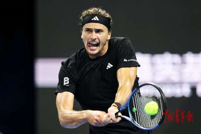 关于西班牙网球队爆冷世界网球队，兹维列夫送出助攻的信息