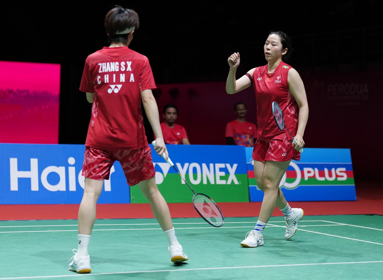 包含马来西亚羽毛球队轻取中国羽毛球队，马琳绝境逆转的词条