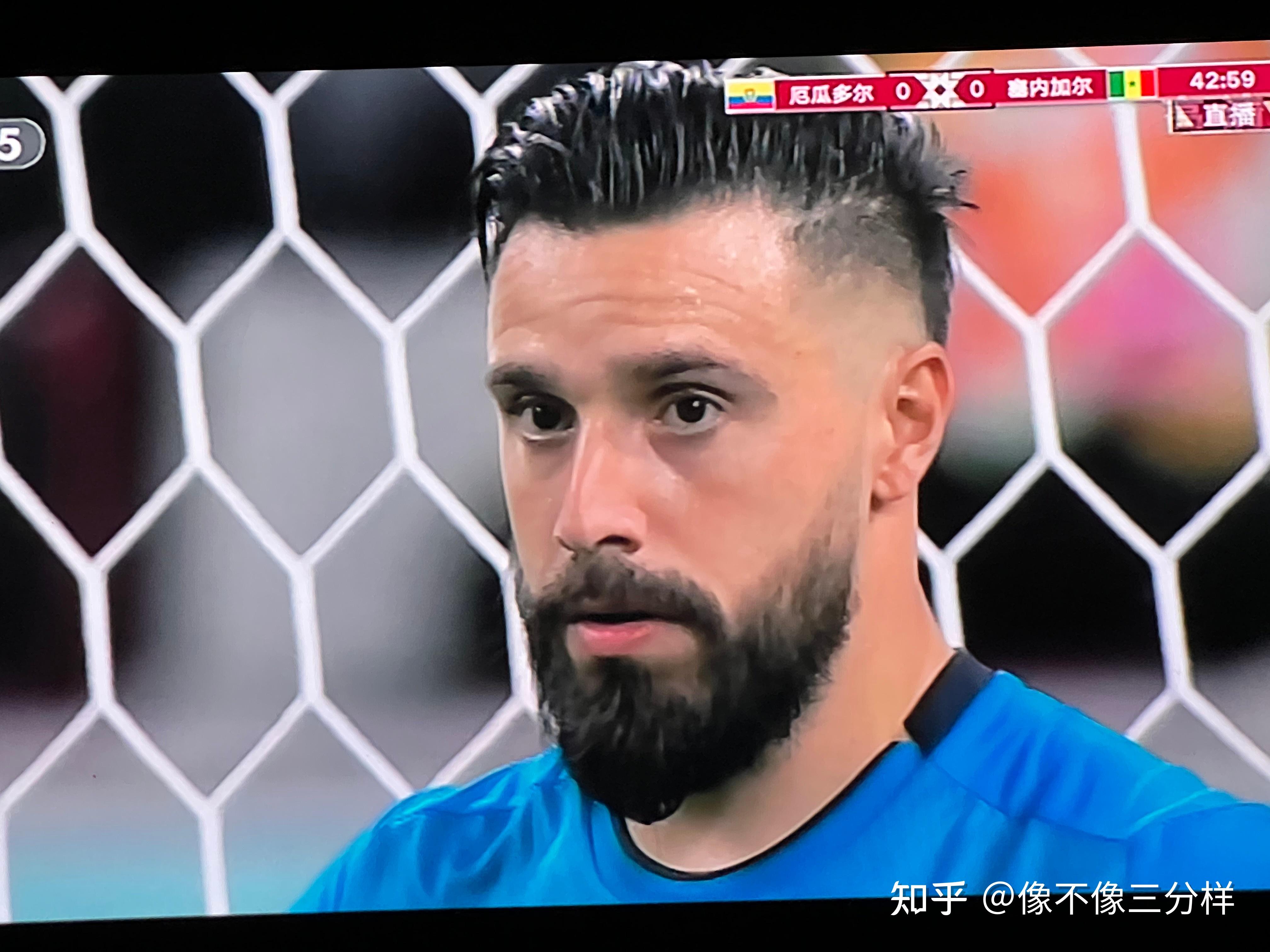 关于意大利险胜塞内加尔,德利赫特惊艳世界的信息 关于意大利险胜塞内加尔,德利赫特惊艳世界的信息