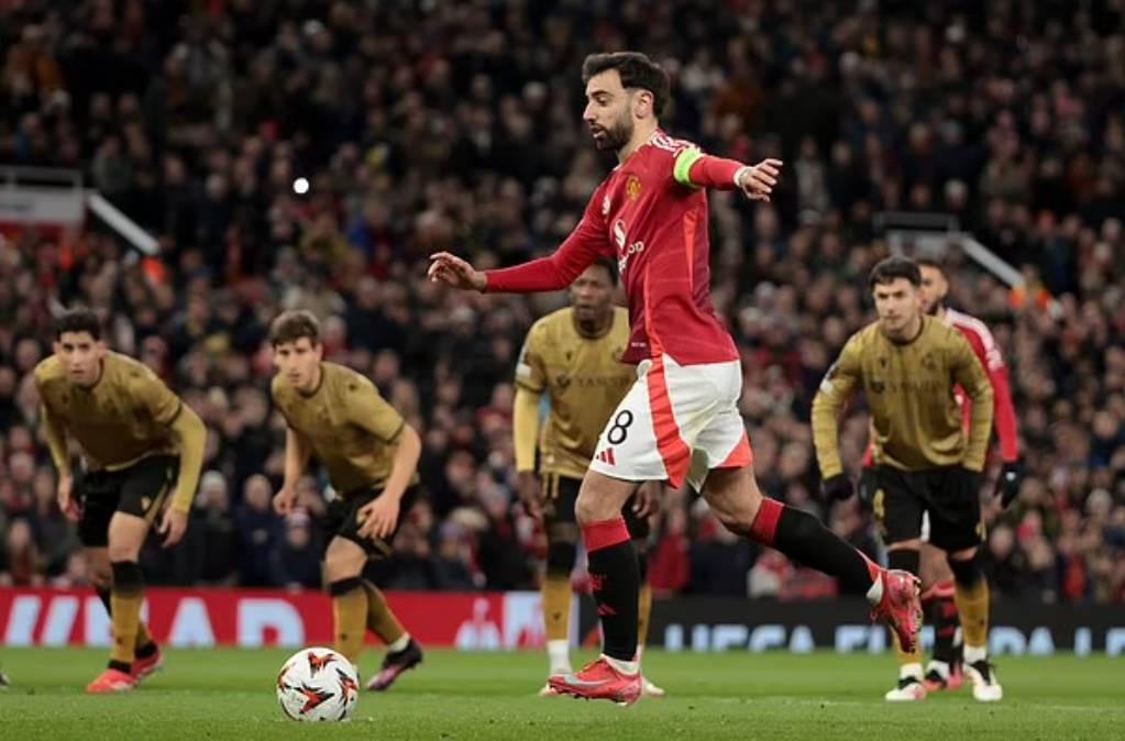 包含桑普多利亚门将神勇扑救，帮助球队守住胜局的词条