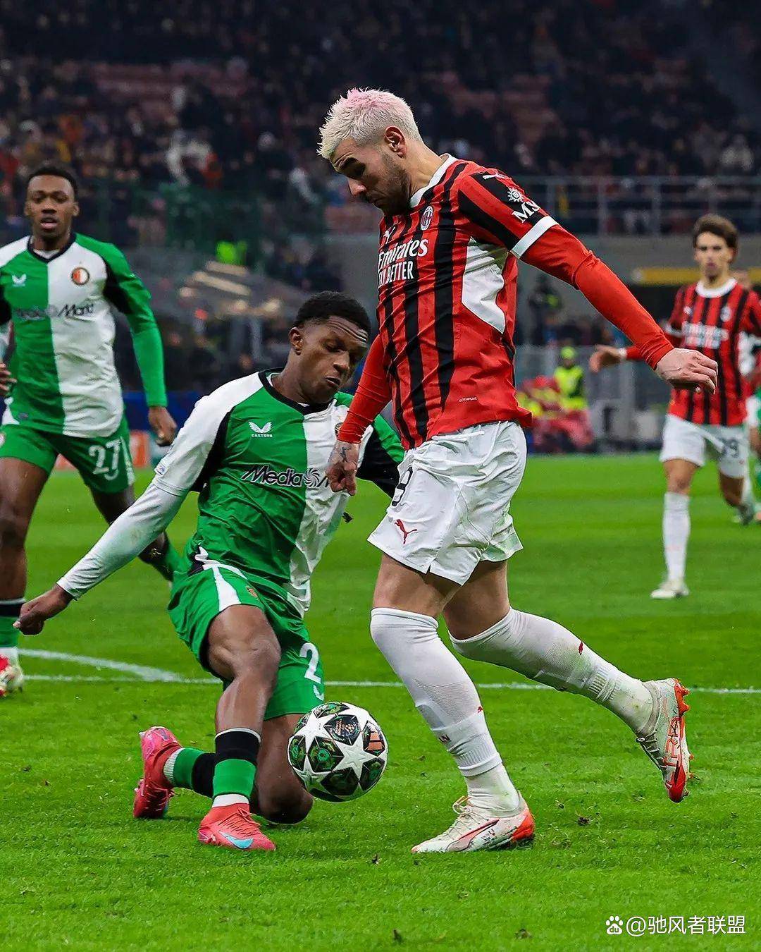 包含AC米兰大胜，连续三场不败的词条