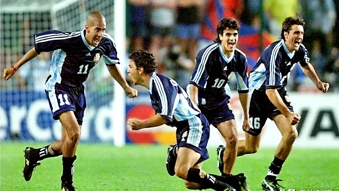 关于阿根廷国家队挫败巴西，马拉多纳比赛中进球的信息