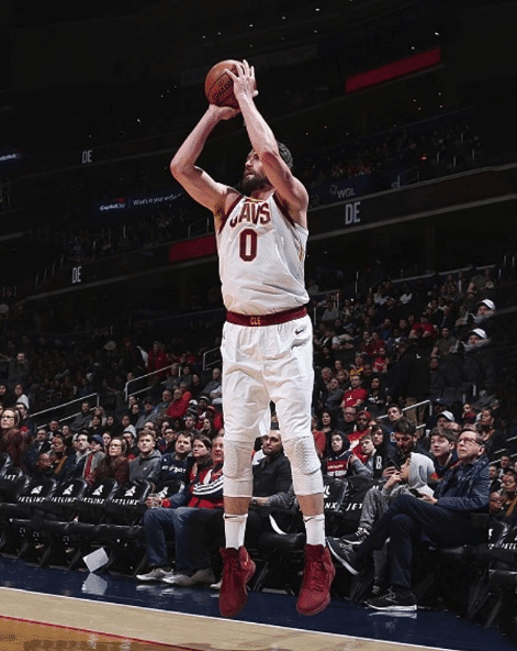 关于骑士队球员集体伤愈复出，全队士气高涨的信息