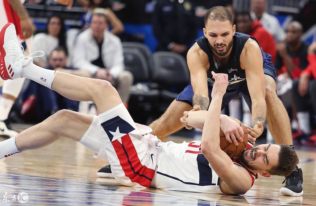 关于年终总决赛完胜拉沃尔杯，蒂姆扛起全队的信息