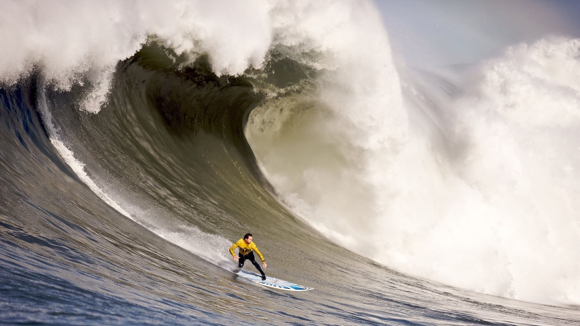 赛道新秩序，阿斯顿马丁轻取梅赛德斯，皮亚斯特里扛起全队